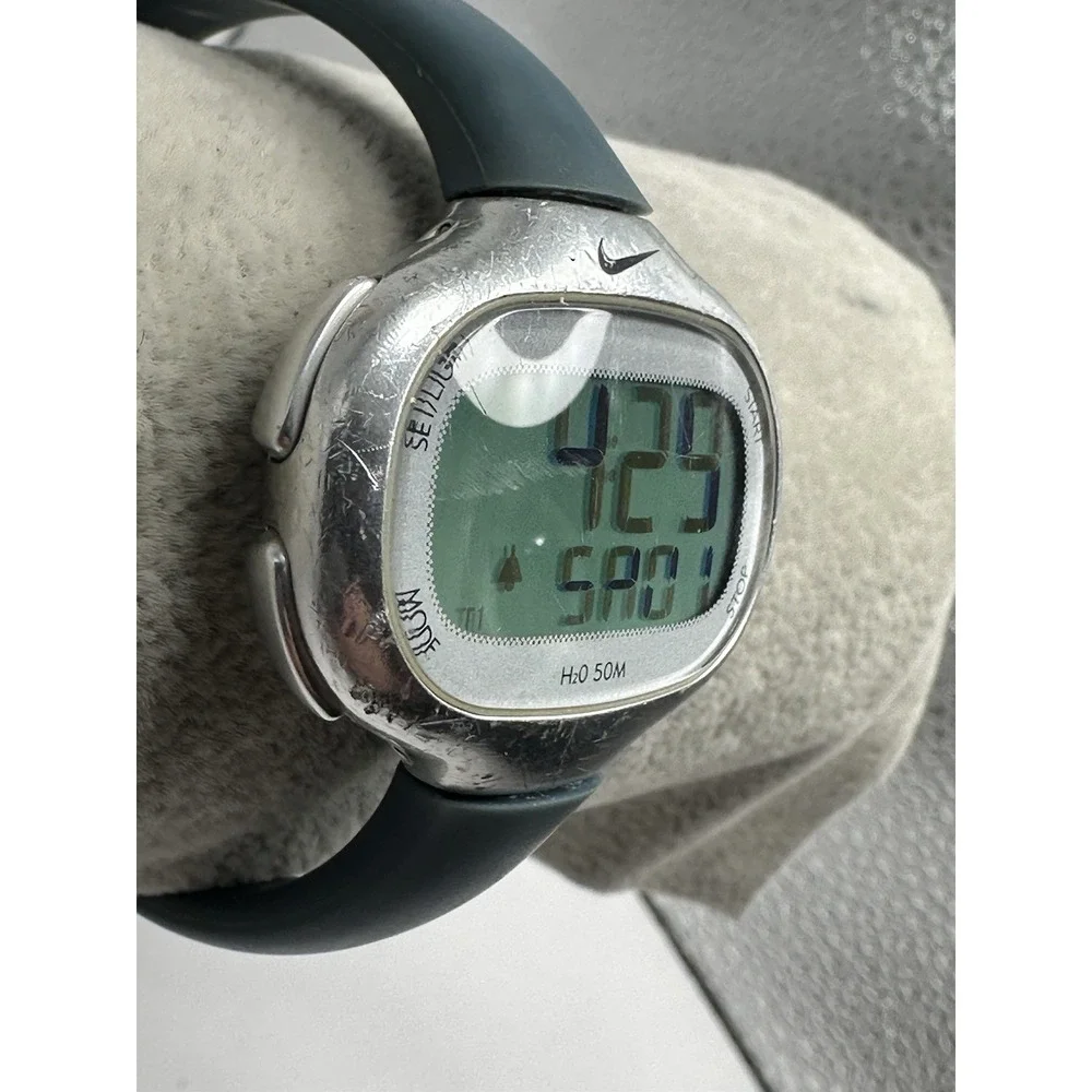 Scratched Nike WR0106 New‎ Battery Imara Ladies Watch 37MM 6.5